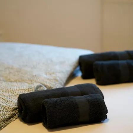 Modern Und Gemuetlich, Mit Balkon Und Netflix In Wehome Komfort *