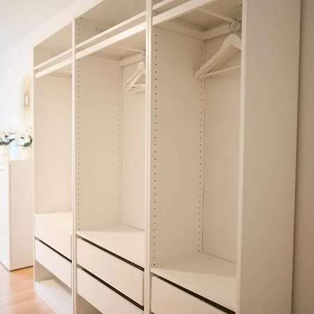Modern Und Gemuetlich, Mit Balkon Und Netflix In Wehome Komfort