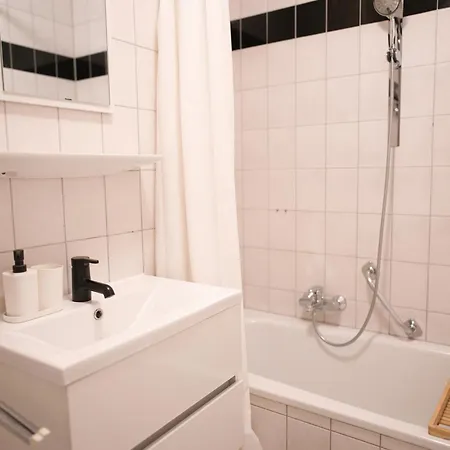 Modern Und Gemuetlich, Ferienwohnung Mit Balkon Und Netflix In Wehome Komfort Leimen (Baden)